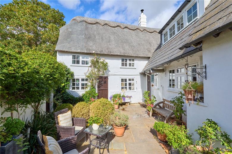 5 bedroom house, High Street, Melbourn SG8 - Available