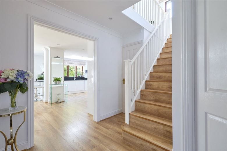 4 bedroom house, Moore Close, Cambridge CB4 - Available