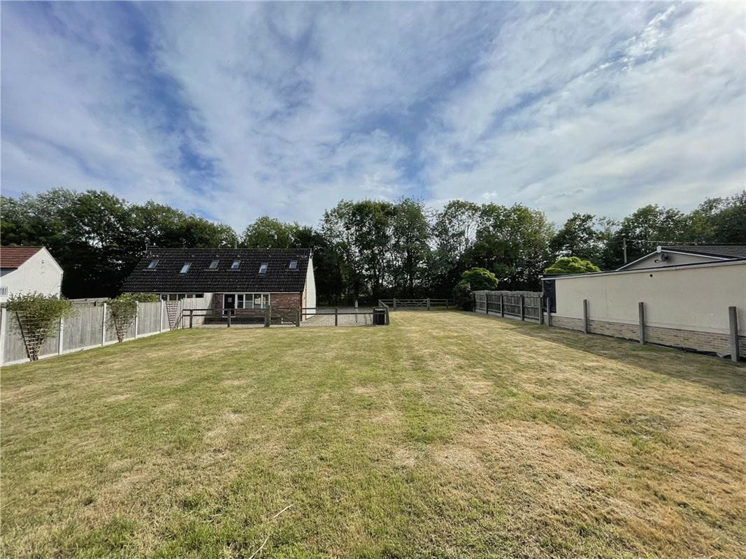 1 bedroom house, Dullingham Ley, Dullingham CB8 - Available