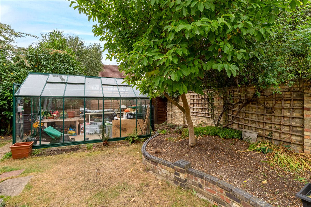 5 bedroom house, Scotts Gardens, Whittlesford CB22 - Sold STC