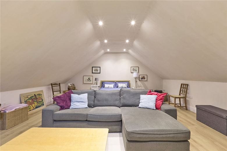 4 bedroom house, Ermine Street, Caxton CB23 - Available