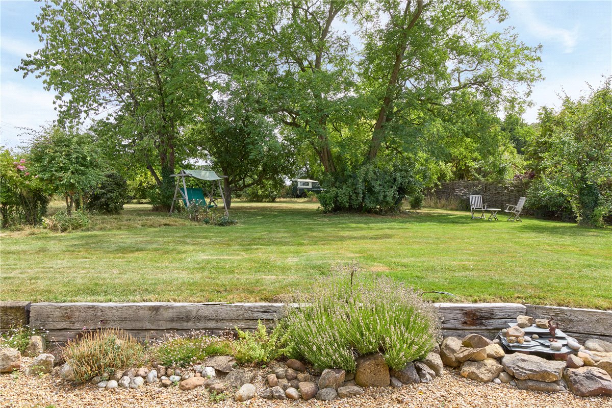 4 bedroom house, Ermine Street, Caxton CB23 - Available