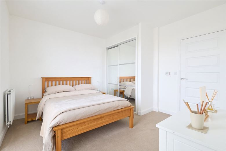 2 bedroom flat, Osprey Drive, Trumpington CB2 - Available