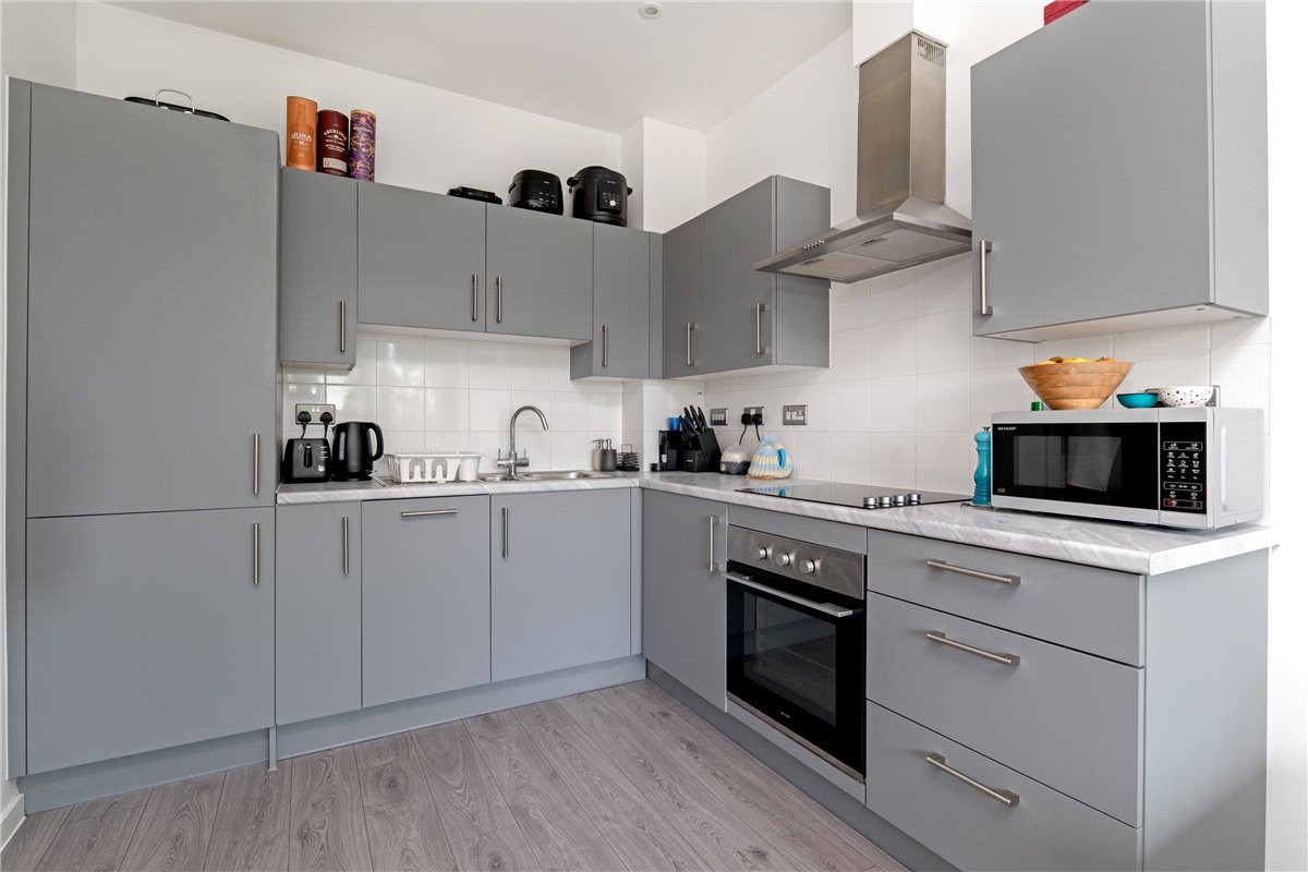 1 bedroom flat, Coldhams Lane, Cambridge CB1 - Available