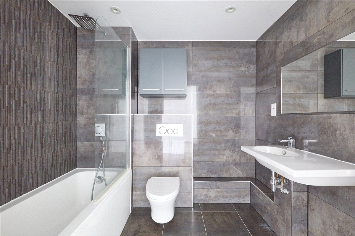 1 bedroom flat, Hills Road, Cambridge CB2 - Available