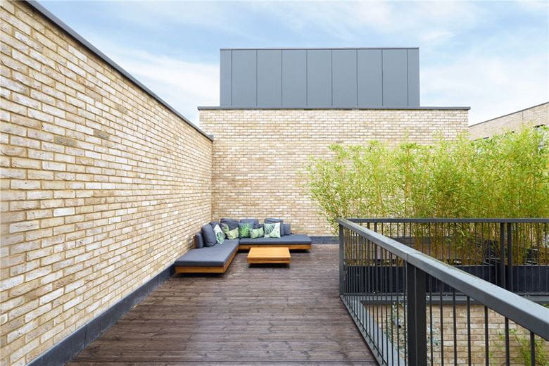 3 bedroom house, Windmill Drive, Trumpington CB2 - Available