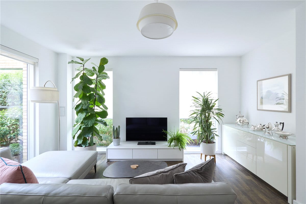 3 bedroom house, Windmill Drive, Trumpington CB2 - Available