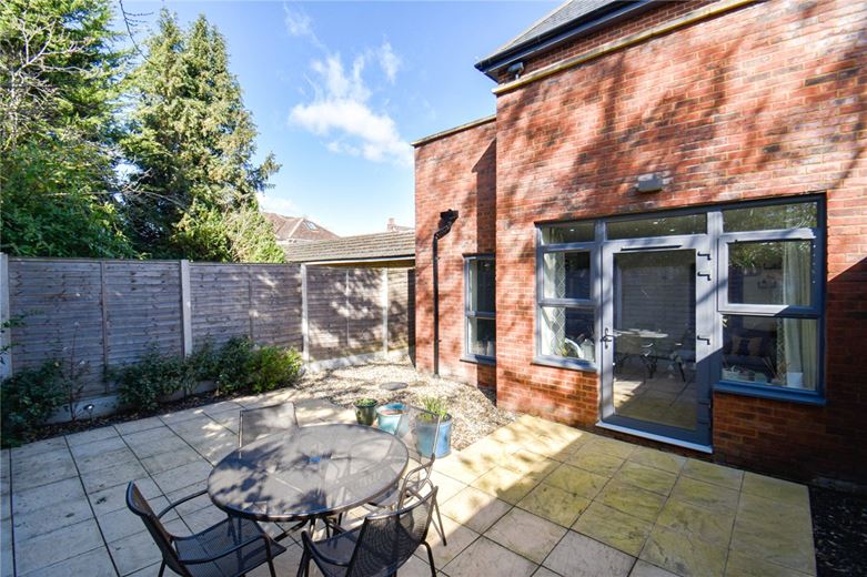 1 bedroom flat, Perne Close, Cambridge CB1 - Available