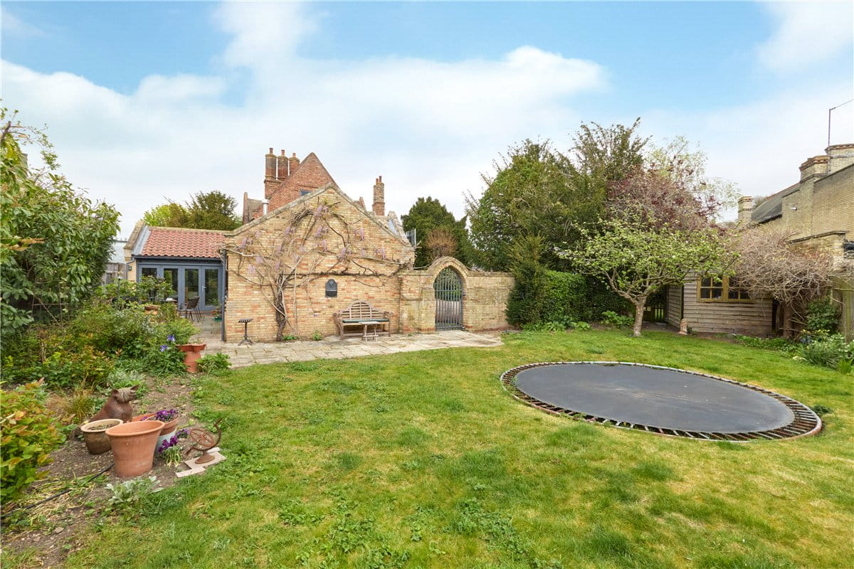 5 bedroom house, Station Road, Histon CB24 - Available