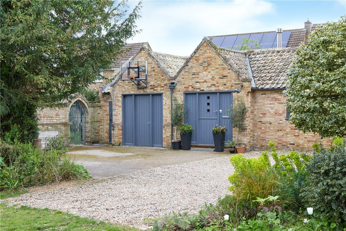 5 bedroom house, Station Road, Histon CB24 - Available