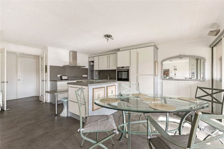 3 bedroom flat, Cavendish Avenue, Cambridge CB1 - Available