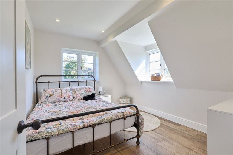 4 bedroom house, Cambridge Road, Oakington CB24 - Available