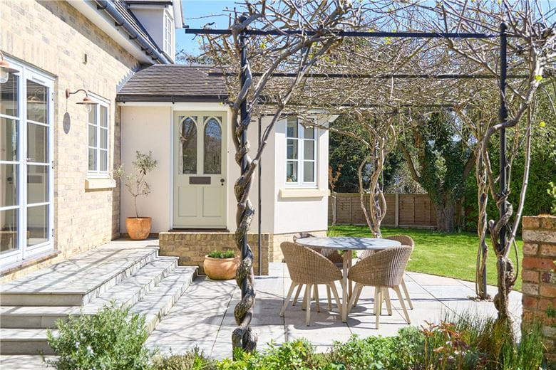 4 bedroom house, Cambridge Road, Oakington CB24 - Available