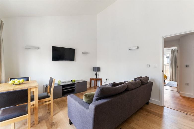 1 bedroom flat, Union Road, Cambridge CB2 - Sold STC