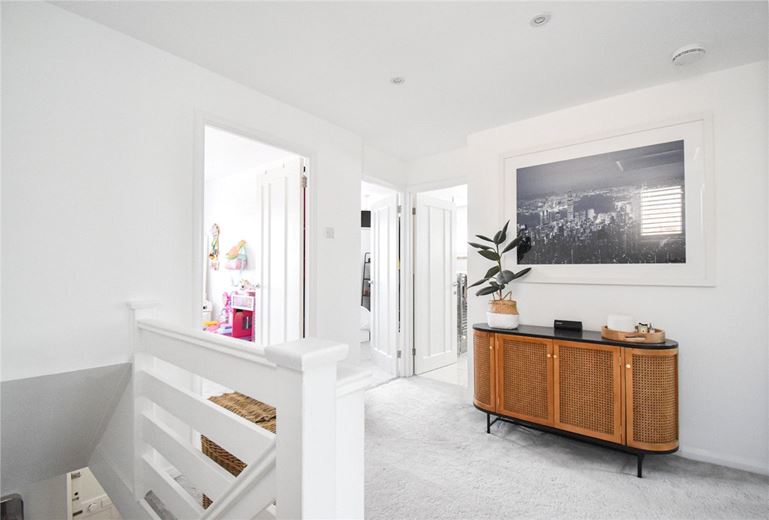 4 bedroom house, Dwyer Joyce Close, Histon CB24 - Sold