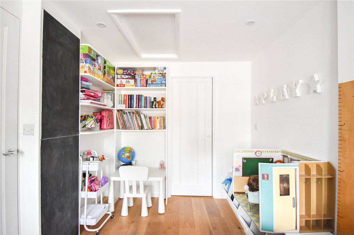 4 bedroom house, Dwyer Joyce Close, Histon CB24 - Sold