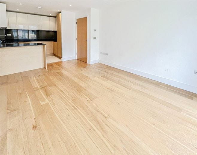 1 bedroom flat, Marlowe House, Kingsley Walk CB5 - Let Agreed
