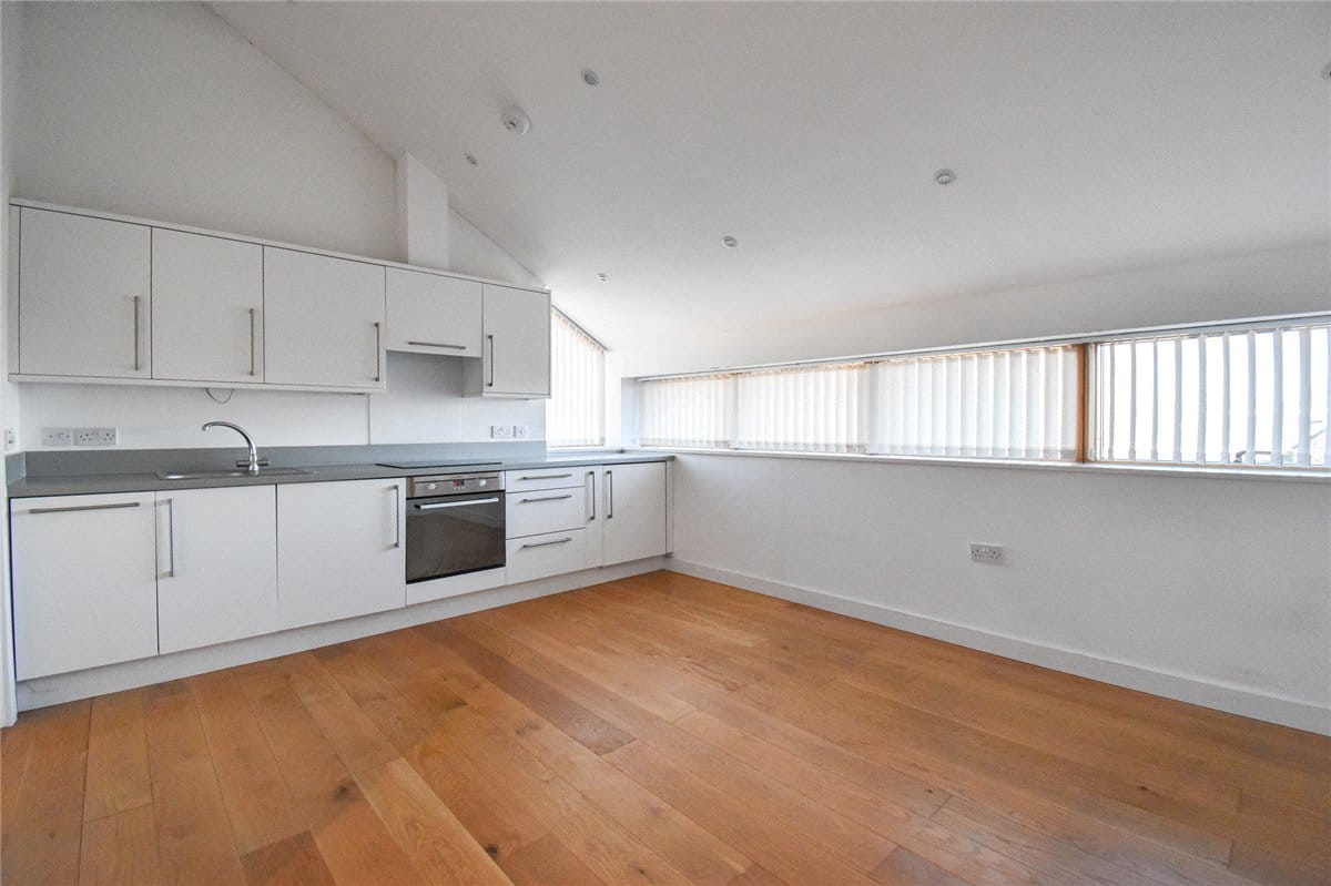1 bedroom flat, Benson Place, Cambridge CB4