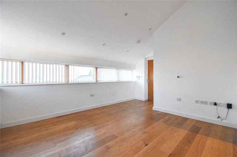 1 bedroom flat, Benson Place, Cambridge CB4