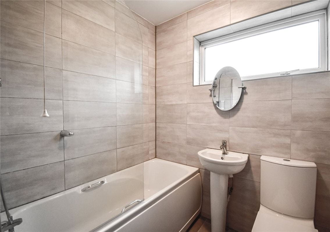 2 bedroom house, Gainsborough Close, Cambridge CB4