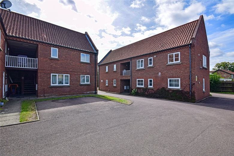 1 bedroom flat, Sames Court, Cottenham CB24