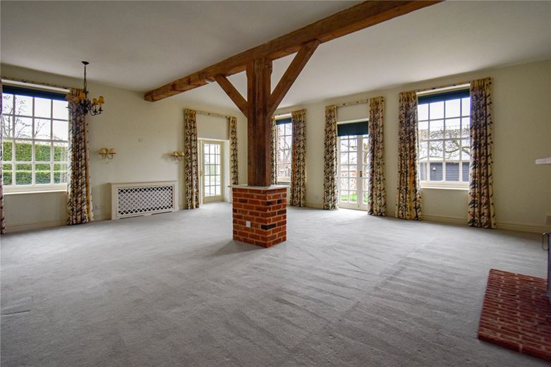 3 bedroom cottage, Place Farm, Off Upend Road CB8