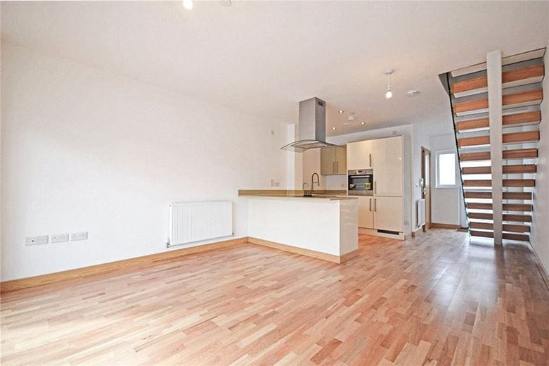 2 bedroom flat, Flamsteed Close, Cambridge CB1