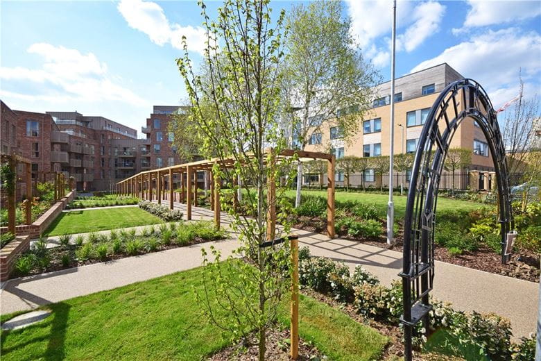 1 bedroom flat, Scholars Court, Homerton Gardens CB2 - Available