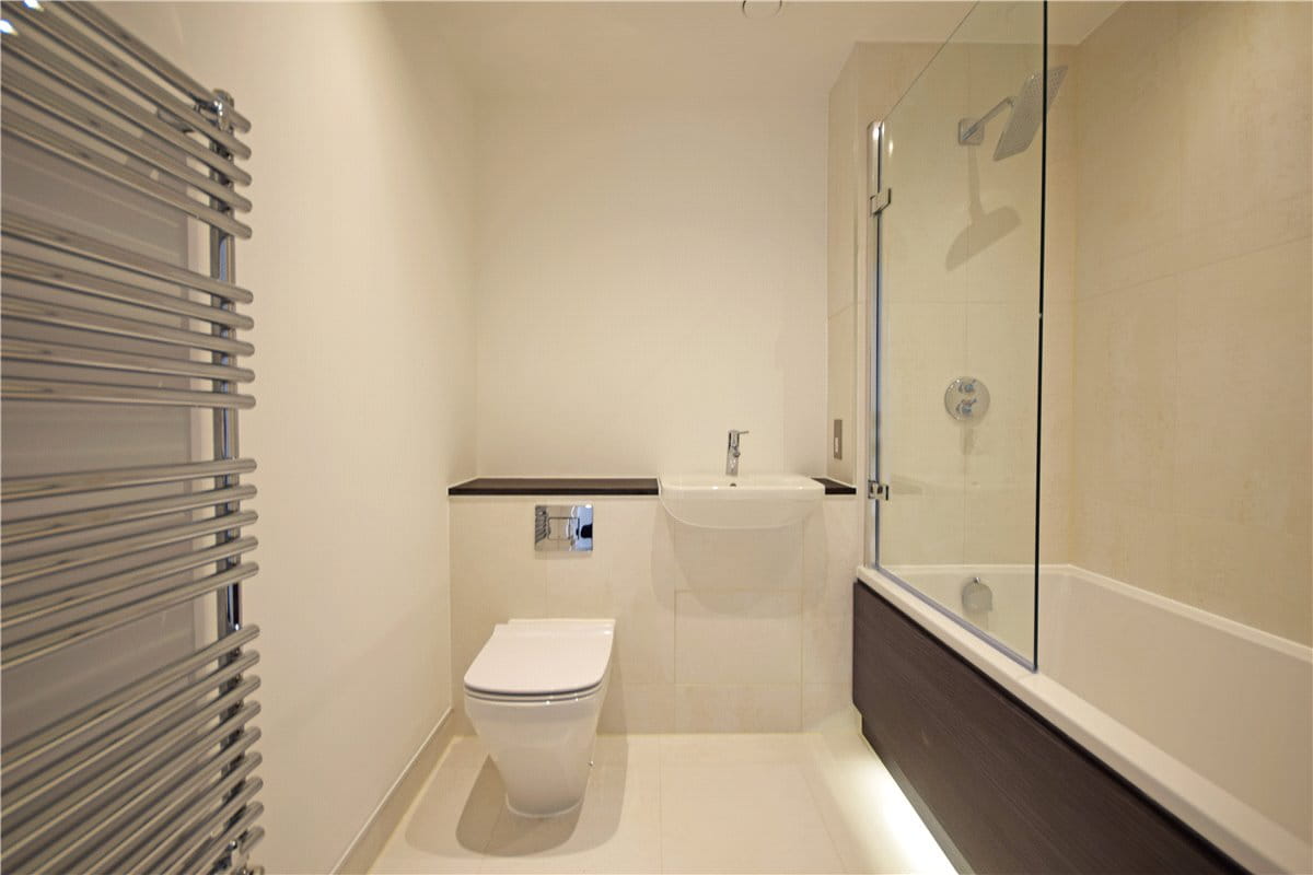 1 bedroom flat, Scholars Court, Homerton Gardens CB2 - Available