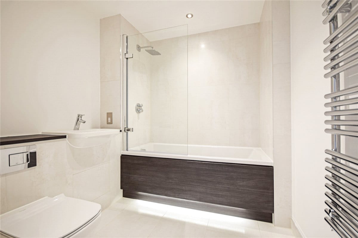 1 bedroom flat, Scholars Court, Harrison Drive CB2