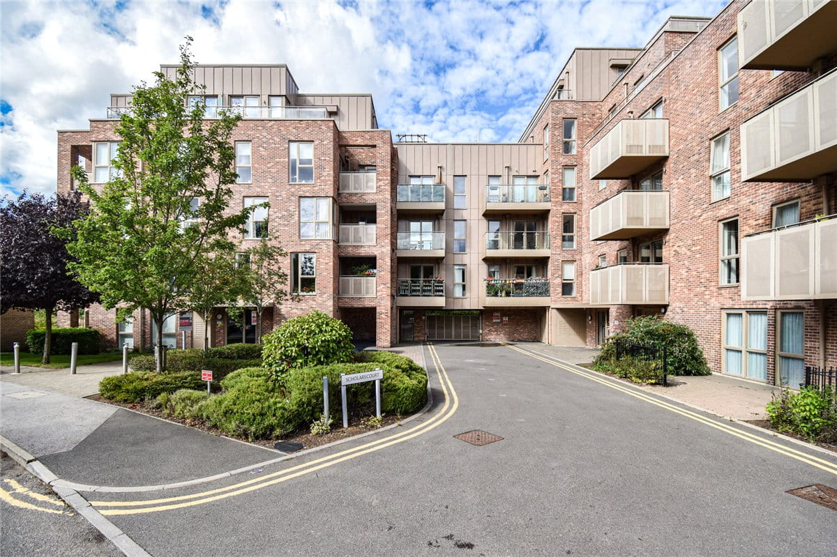 1 bedroom flat, Scholars Court, Harrison Drive CB2