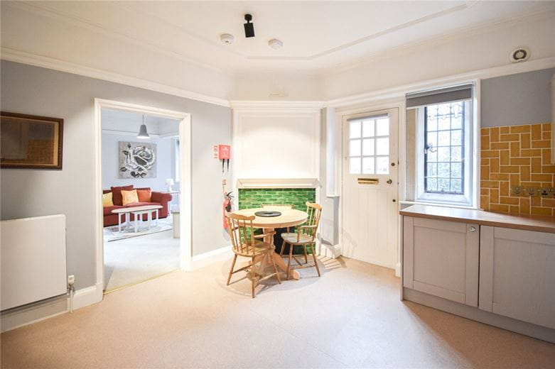  bedroom flat, The Bounds, Lady Margaret Road CB3 - Available