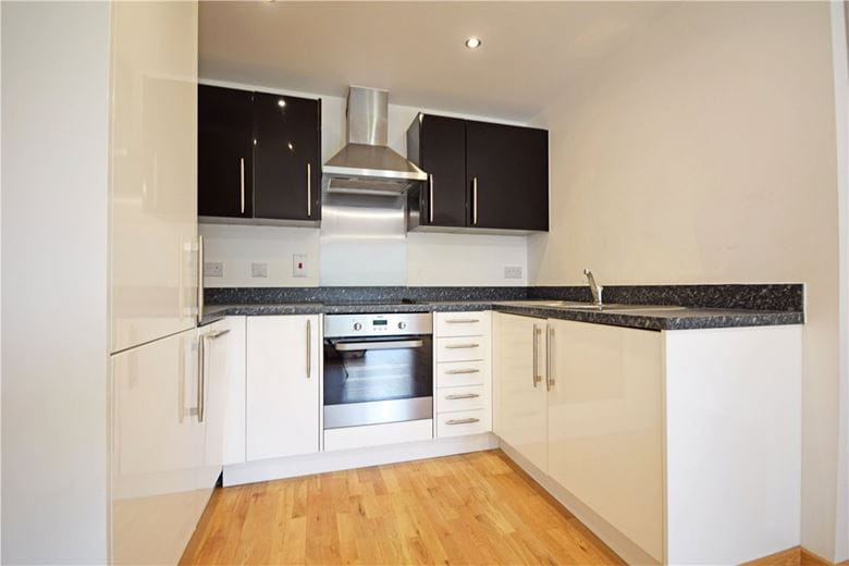 2 bedroom flat, Pym Court, Cromwell Road CB1 - Let Agreed