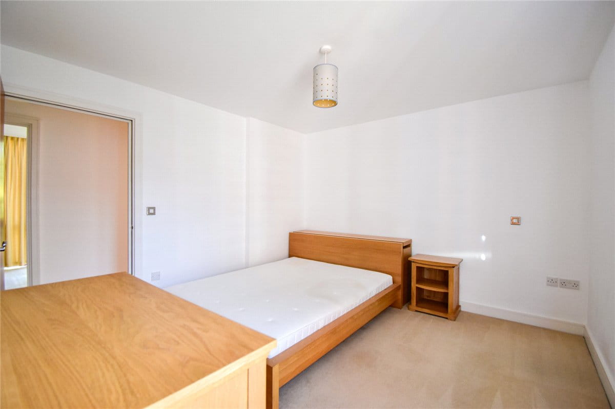 2 bedroom flat, Meadowcroft, Cambridge CB4