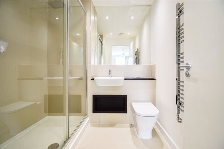 2 bedroom flat, Whittle Avenue, Trumpington CB2 - Let Agreed