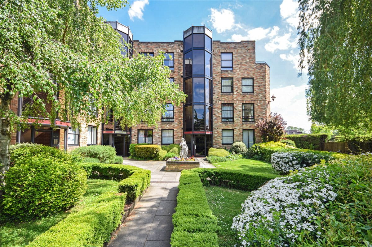 1 bedroom flat, Midsummer Court, Manhattan Drive CB4 - Let Agreed