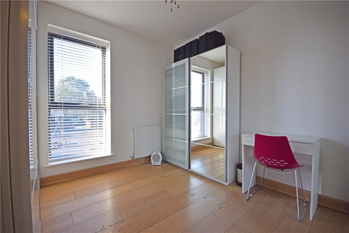 2 bedroom flat, Burlton Road, Cambridge CB3
