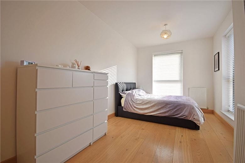 2 bedroom flat, Burlton Road, Cambridge CB3