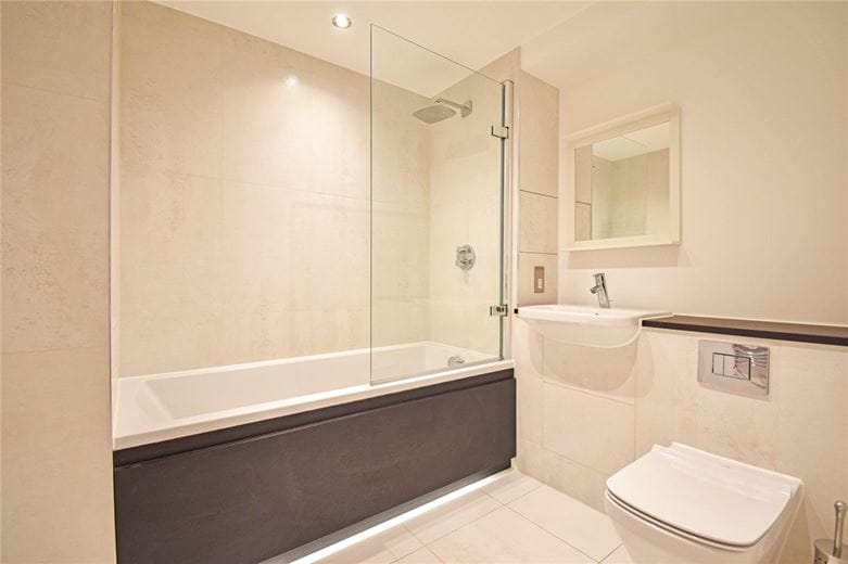 1 bedroom flat, Scholars Court, Harrison Drive CB2