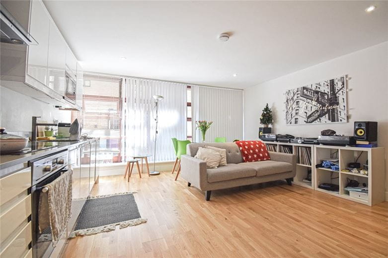 1 bedroom flat, Arena House, 25 Cambridge Place CB2 - Let Agreed