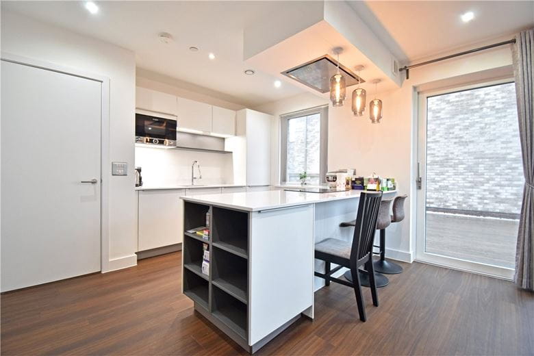 2 bedroom flat, Eddington Avenue, Cambridge CB3 - Let Agreed