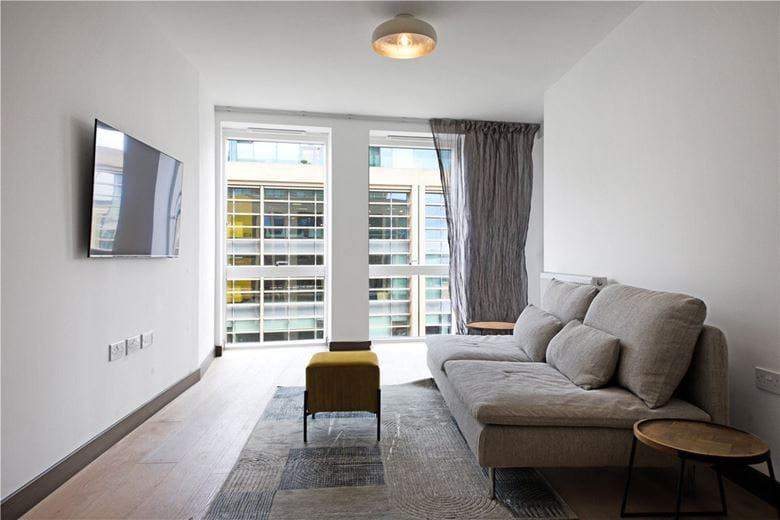 1 bedroom flat, 4 Station Square, Cambridge CB1 - Let Agreed