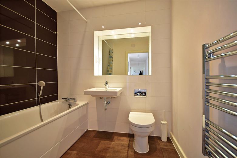 2 bedroom flat, Glenalmond Avenue, Cambridge CB2 - Let Agreed