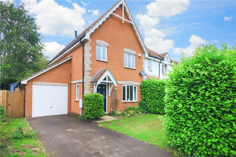 3 bedroom house, Woodhead Drive, Cambridge CB4 - Let Agreed