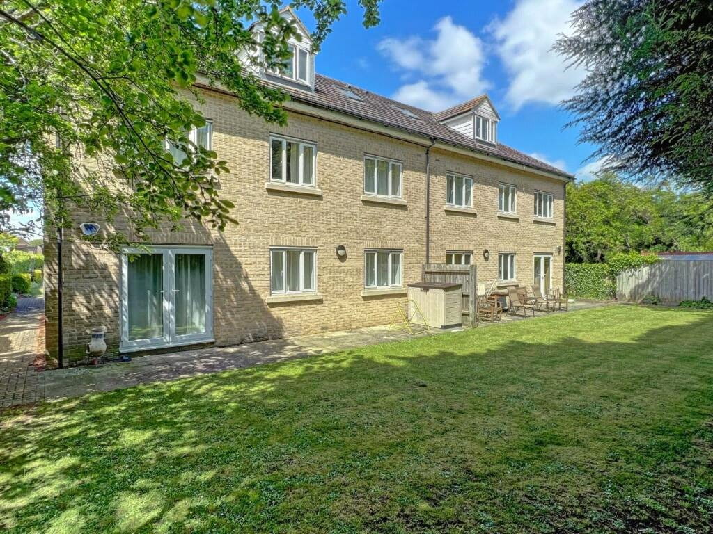 2 bedroom flat, Brookwood House, 226A Histon Road CB4