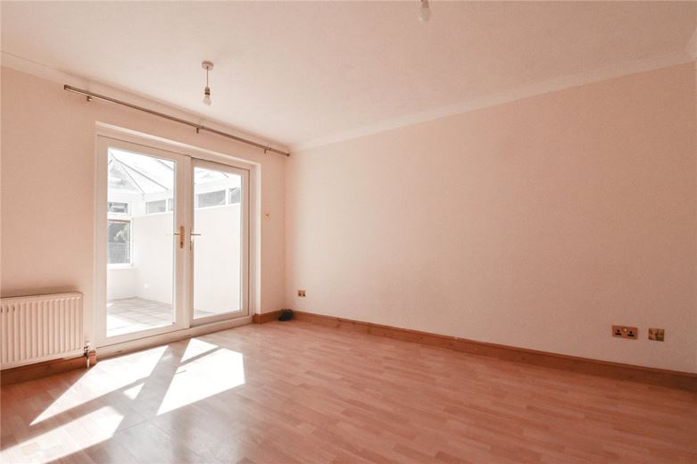 2 bedroom house, Lucerne Close, Cambridge CB1 - Let Agreed