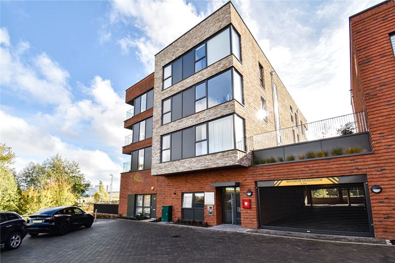 2 bedroom flat, Poulter Walk, Trumpington CB2