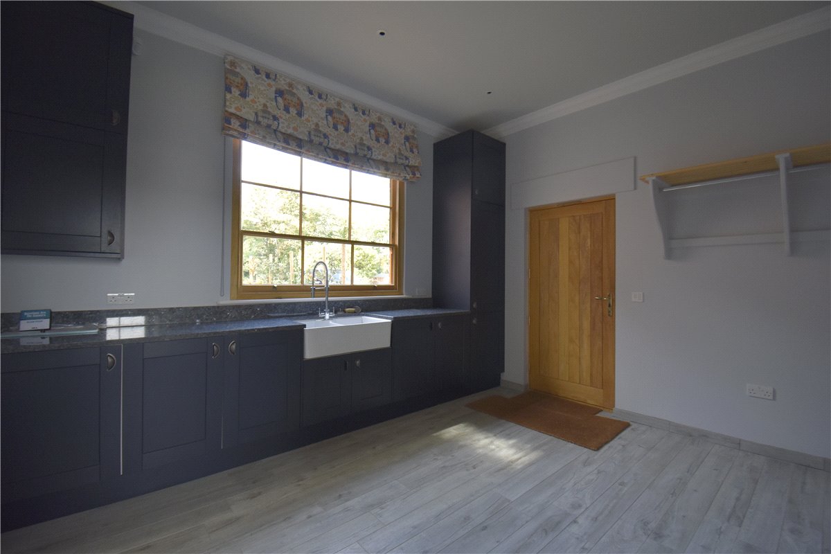 6 bedroom house, Newmarket Road, Kirtling CB8