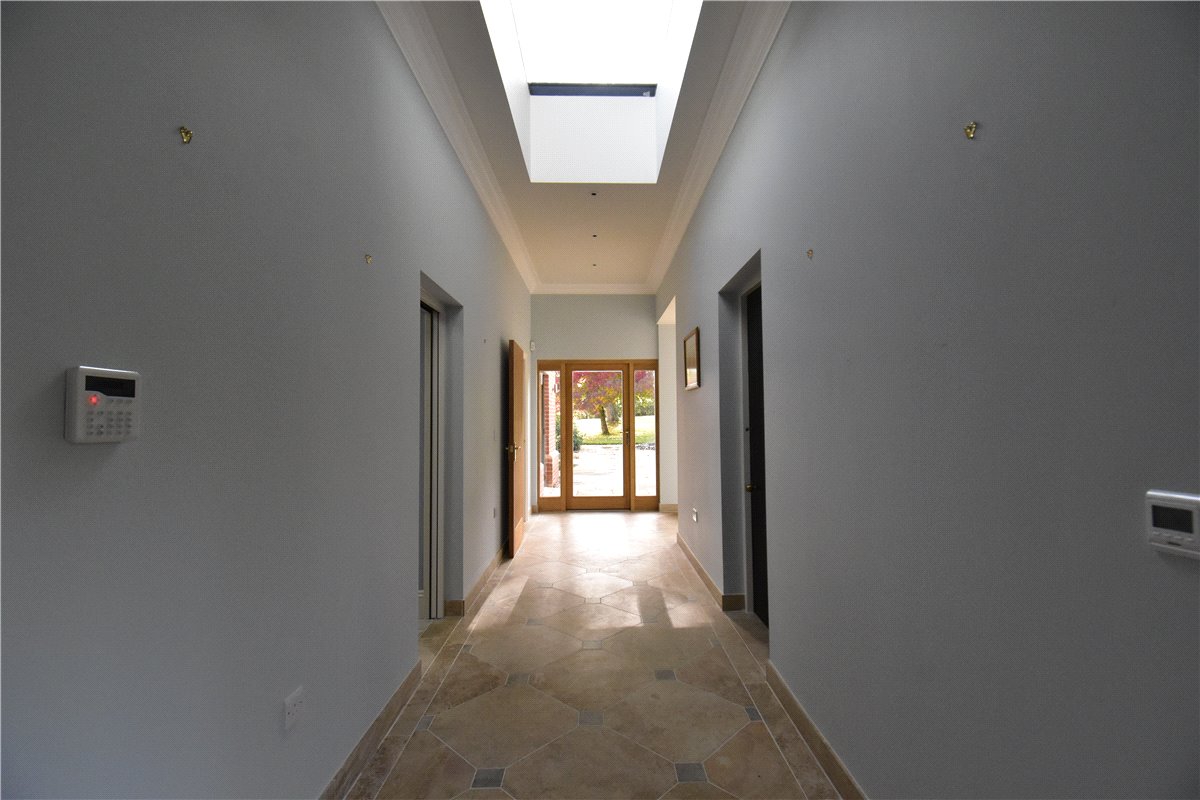 6 bedroom house, Newmarket Road, Kirtling CB8