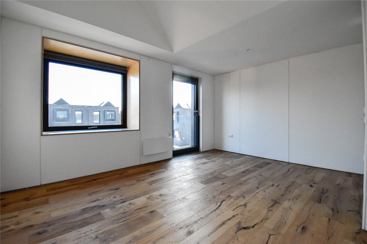 3 bedroom house, Lockhart Way, Northstowe CB24 - Let Agreed